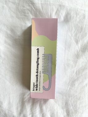 🆕 Briogeo Wide Tooth Detangling Comb